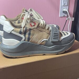 Burberry Men's Plaid Sneakers - Beige and Gray